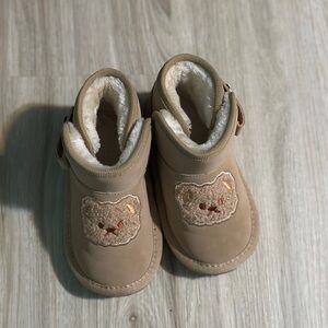 Toddler Teddy Bear Winter Boots – Size 26, Beige‎